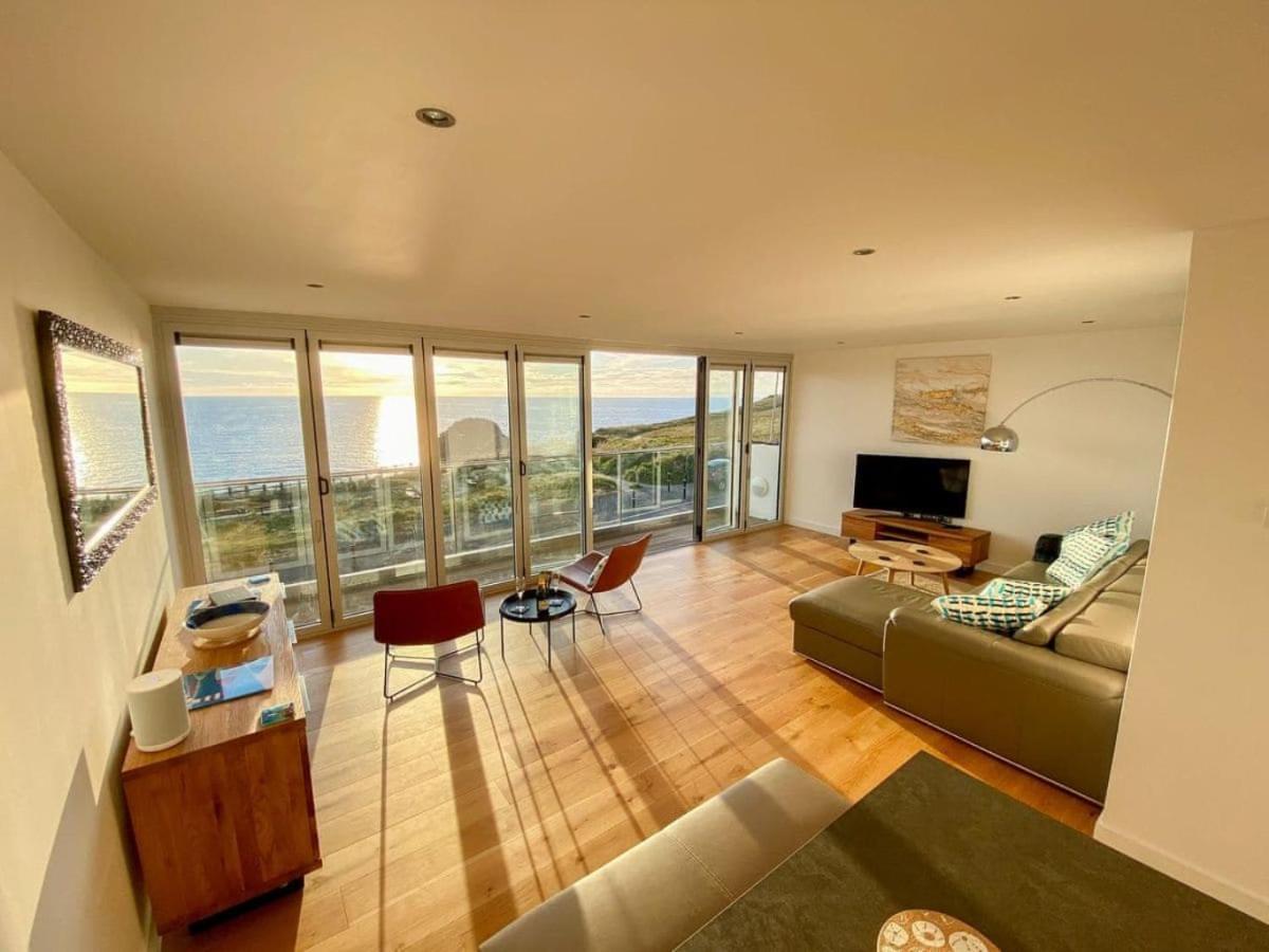 Sunset Waves Sea View Apartment Featuring Panoramic Views & Parking 뉴키 외부 사진