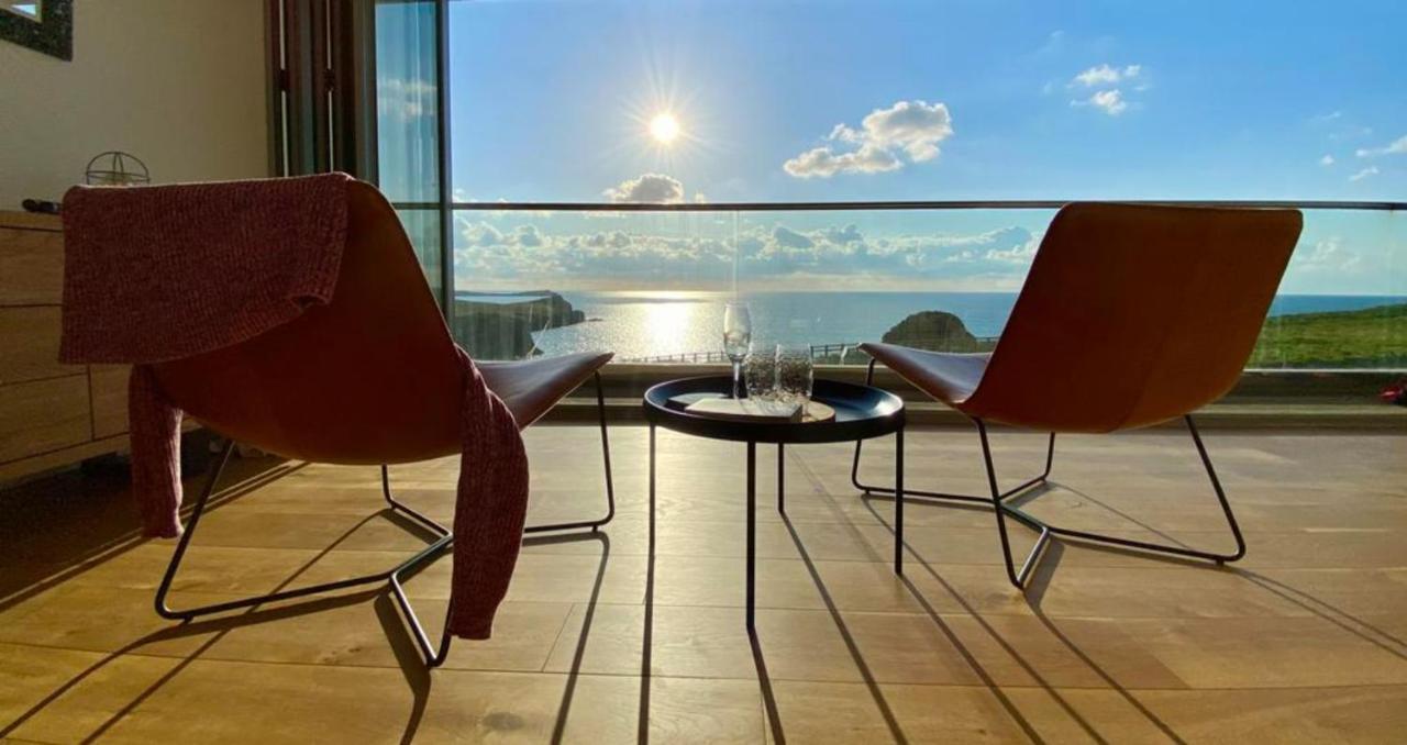 Sunset Waves Sea View Apartment Featuring Panoramic Views & Parking 뉴키 외부 사진