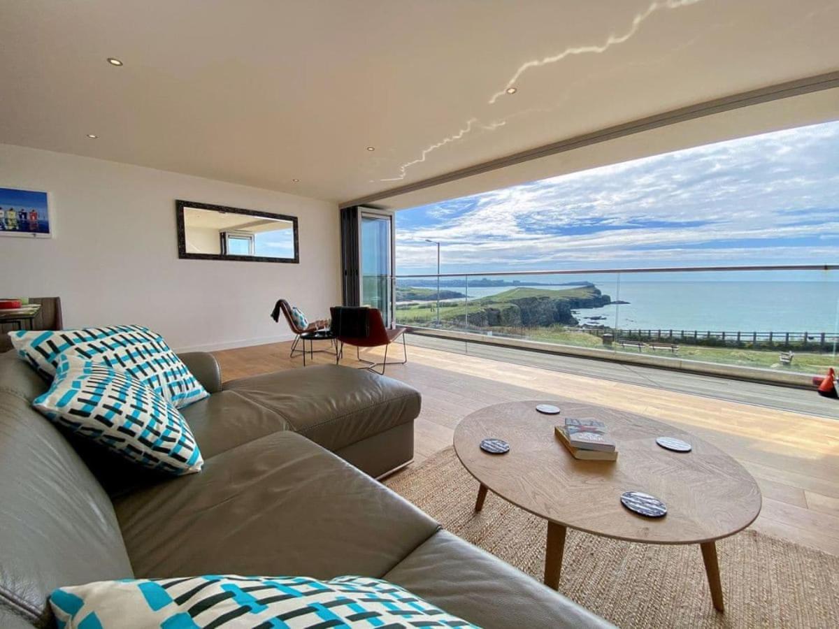 Sunset Waves Sea View Apartment Featuring Panoramic Views & Parking 뉴키 외부 사진