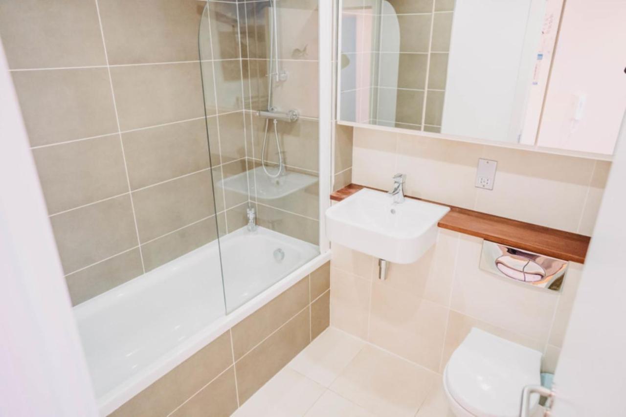 Sunset Waves Sea View Apartment Featuring Panoramic Views & Parking 뉴키 외부 사진